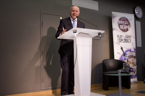 Laurent Fabius speaks at Sciences Geopo X SPE conference. Photo: Kenneth Thomas