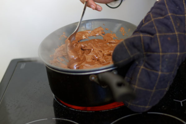 SPE teaching students how to make waste-free nutella. Photo: Claire Babok