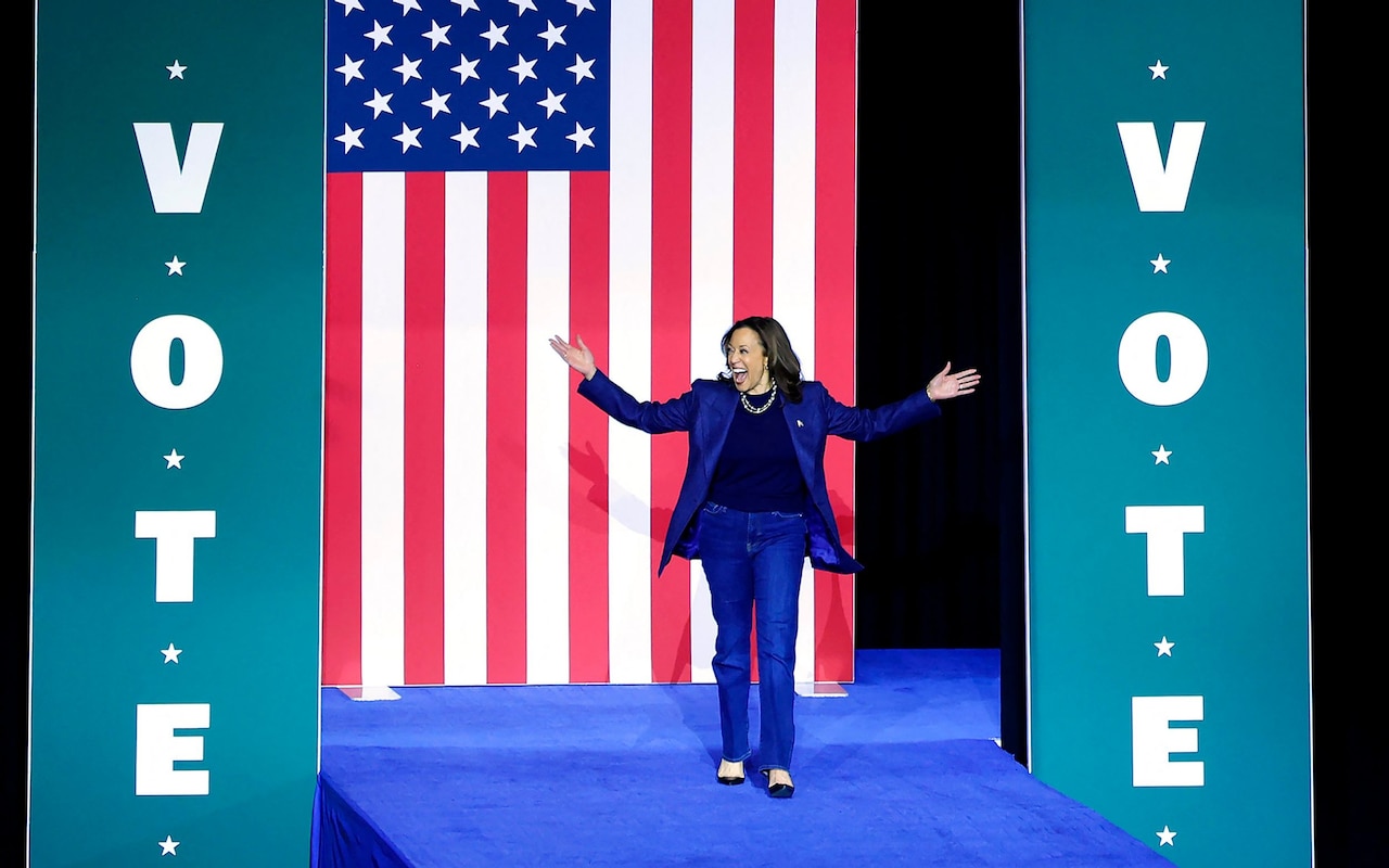 Kamala Harris Is Breaking the Mold of Traditional Campaigning